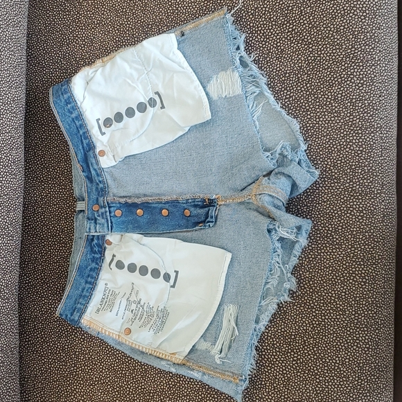 BLANKNYC High Rise Shorts - Picture 4 of 10